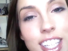 Pretty Face Teen Wants Your Cum