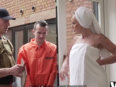 A Young Robber Is Fucking A Milf With Big Tits As His Life Depends On It