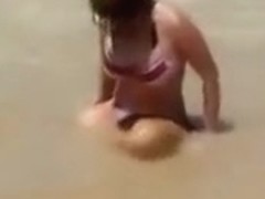 RAK  amputeeJoy splashing