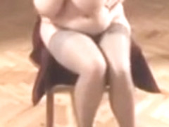 MILF maduro com grandes seios