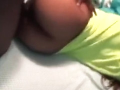 Killing her pussy till she cum