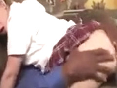 La scolaretta si scopa il Preside Mandingo