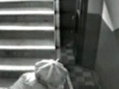 dont block the starway please...