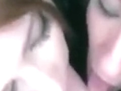 Il primo bocchino di due diciottenni