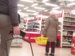 Milf with nice round ass