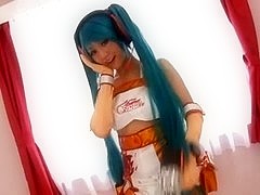 Vocaloid Cosplay - Miku Hatsune