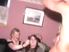 teen plays with her pussy at UK male strip show