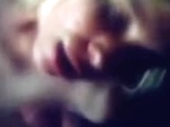 Ich blase und schlucke