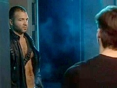 french muscled dudes fuck in a sex club