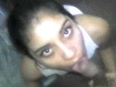 Cumshot mamando duro