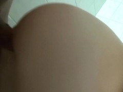 Blonde Lilly bekommt es mitten in die Fotze