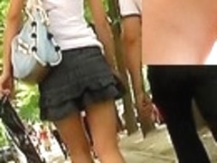 Random upskirt beauty in the street