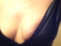 I love to dance after much vino u like ?