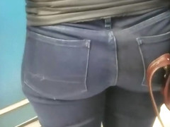 Hot round ass in the