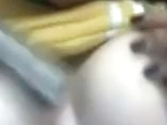 Gordinha mostrando os peitos na cam