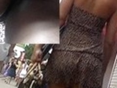 Dangerous bombshell's upskirt