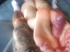 Girlfriend Wraps Her Amazing Feet Around My Dick And Wanks It Pe