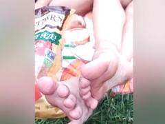 Candid Lesbian Girlfriend Feet And Dirty Soles Close Up