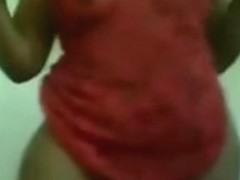 Ebony homemade tube girl is shaking her ass and hooters