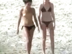 Beach Voyeur Topless Sexy Beach Girls Spycam Hd Video