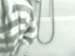 Hidden cam in bathroom - girlfriend fingering