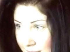 Amiasexy rubs her pussy